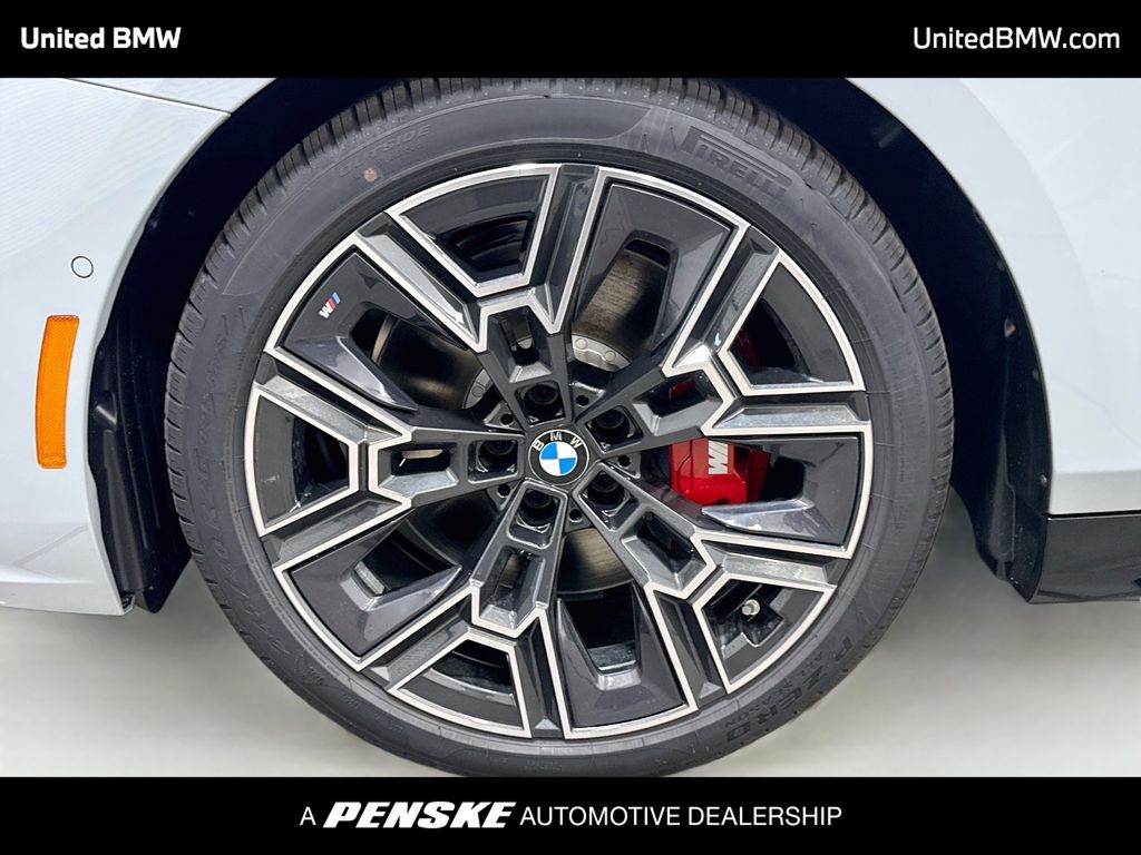Thumbnail: 2027 BMW 5 Series - 2