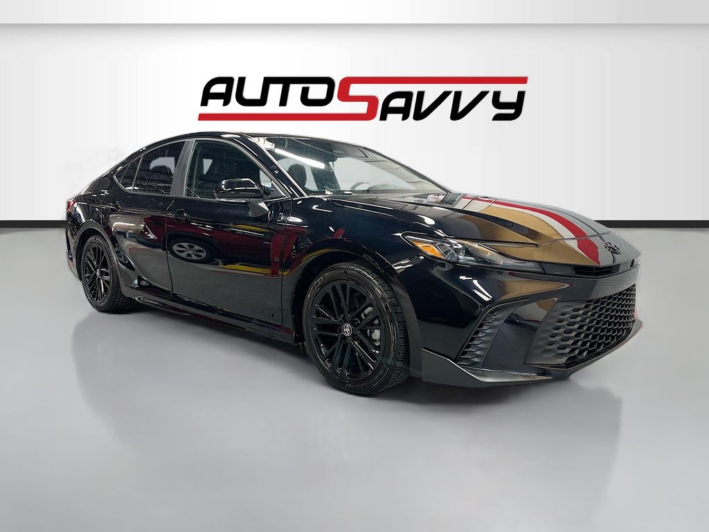 2026 Toyota Camry SE FWD