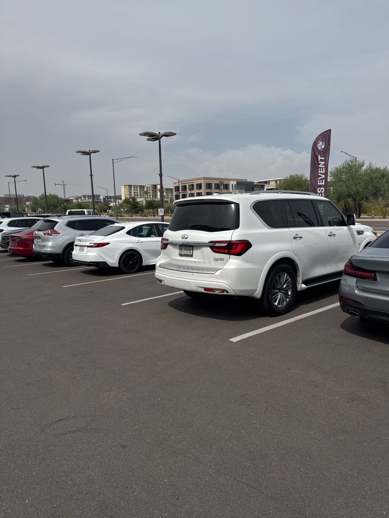 Thumbnail: 2018 INFINITI QX80 - 4