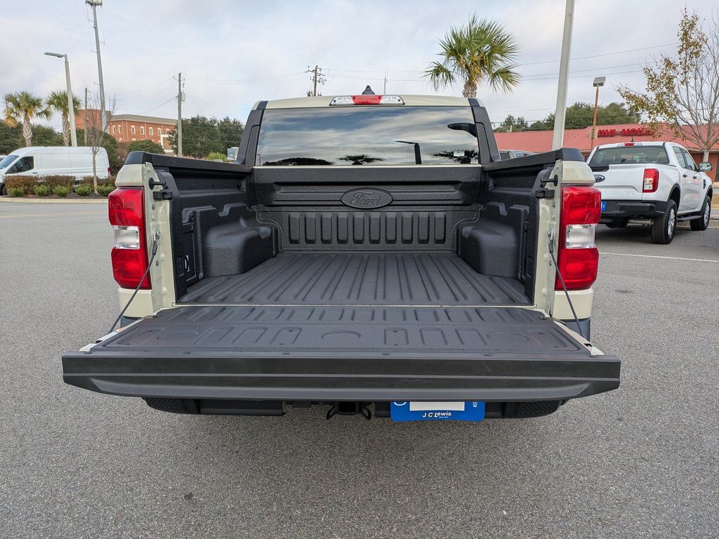 2025 Ford Maverick XL