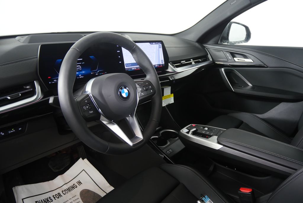 Thumbnail: 2025 BMW X2 - 12