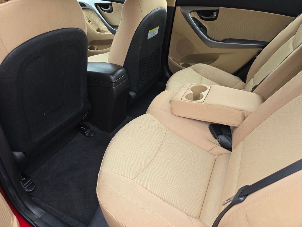 2013 Hyundai Elantra GLS photo 16