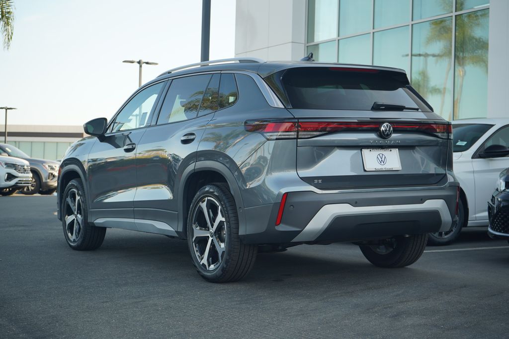 Thumbnail: 2025 Volkswagen Tiguan - 3