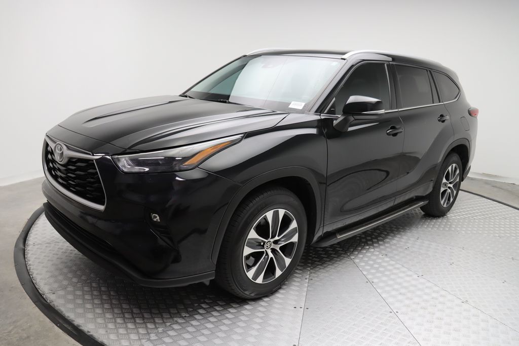 2022 Toyota Highlander XLE -
                West Palm Beach, FL