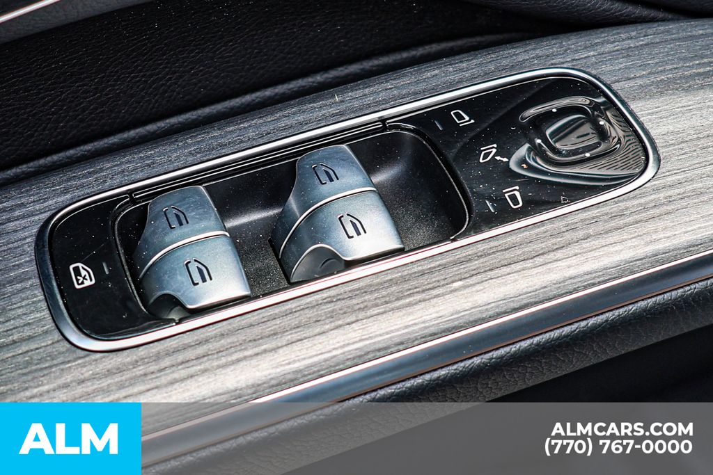 Used 2023 Black Mercedes-Benz 580 image 42