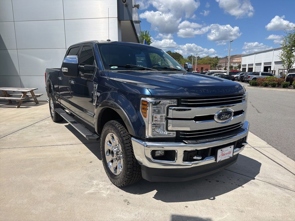 Blue Jeans Metallic 2018 Ford F-250 Super Duty Lariat Crew Cab 4WD Pickup Truck Four-Wheel Drive 6-Speed Automatic