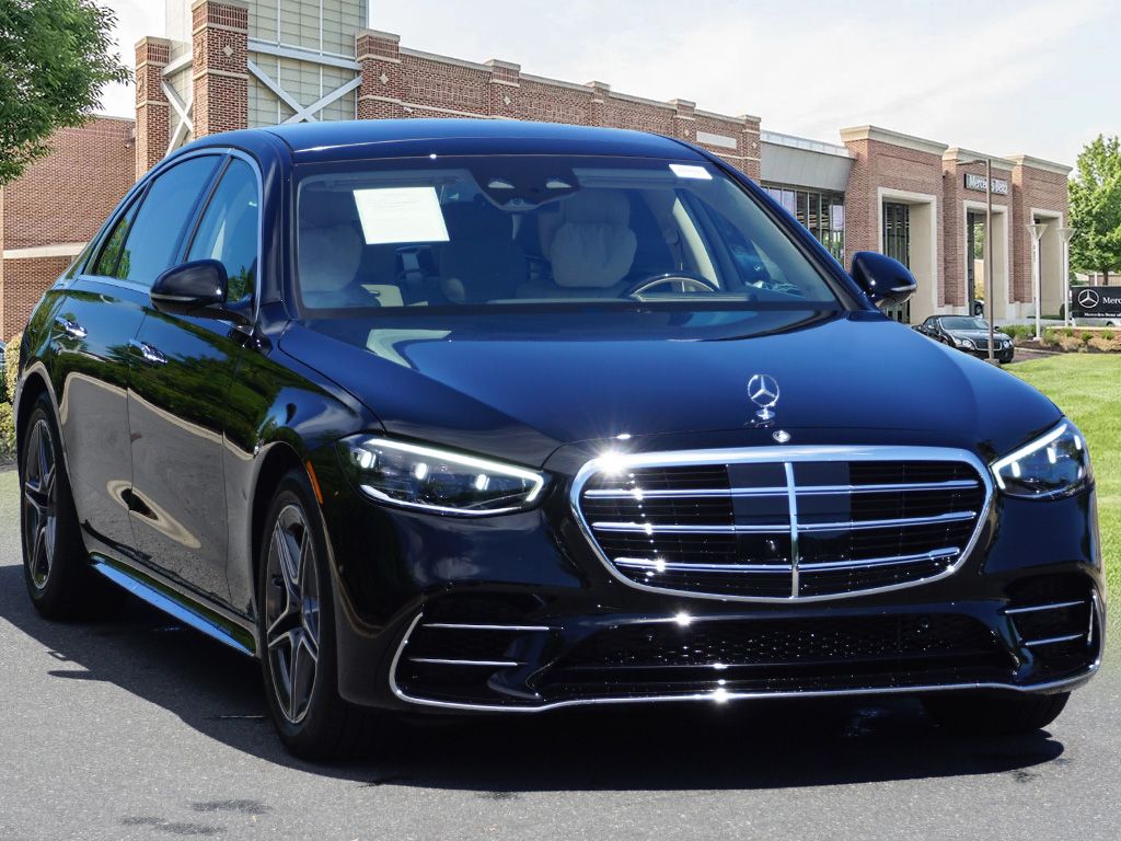 Thumbnail: 2024 Mercedes-Benz S-Class - 3