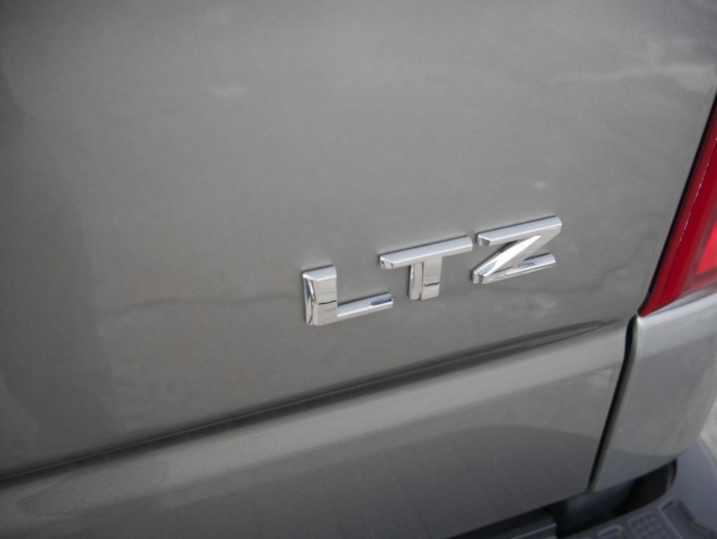 Thumbnail: 2023 Chevrolet Silverado 1500 - 10