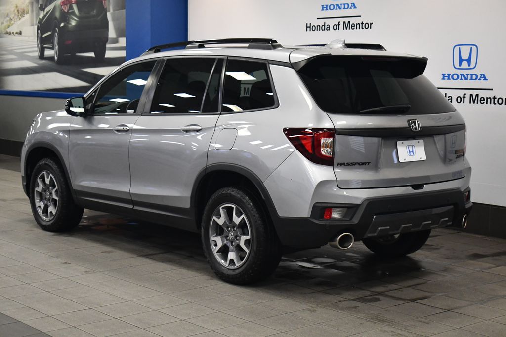 Thumbnail: 2022 Honda Passport - 3