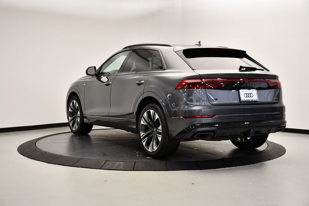 Thumbnail: 2026 Audi Q8 - 3