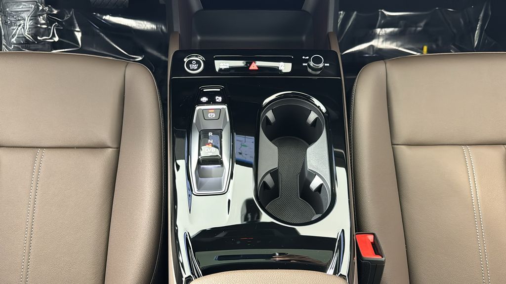 2025 Audi Q6 e-tron Premium 21