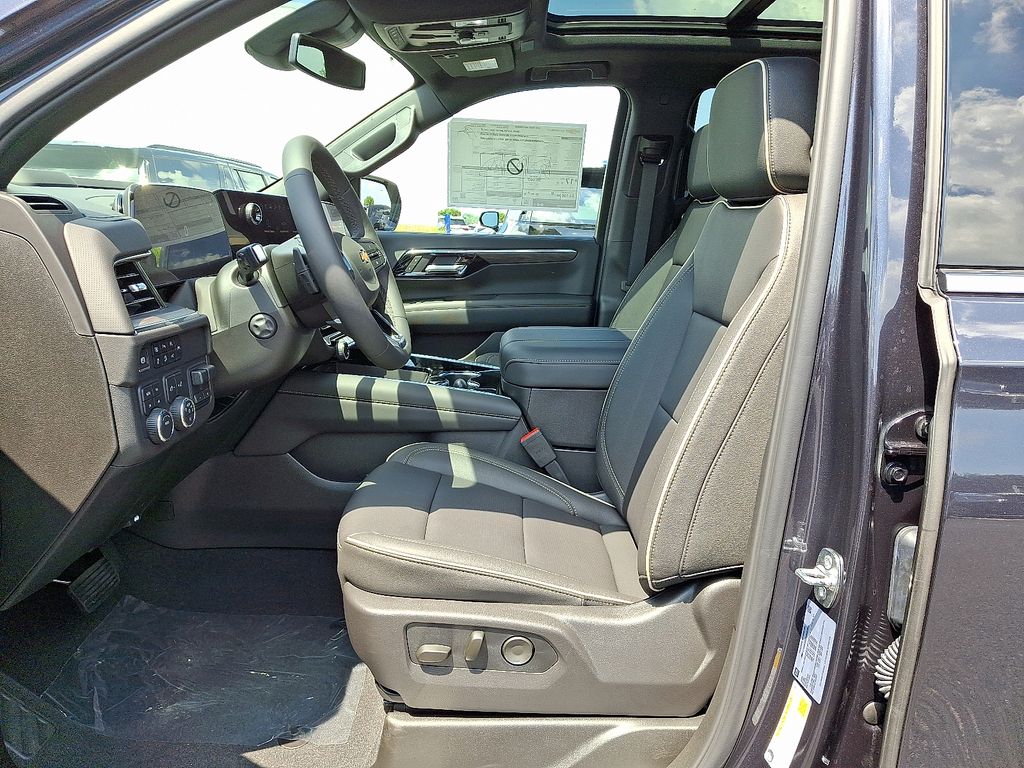 Thumbnail: 2025 Chevrolet Tahoe - 6