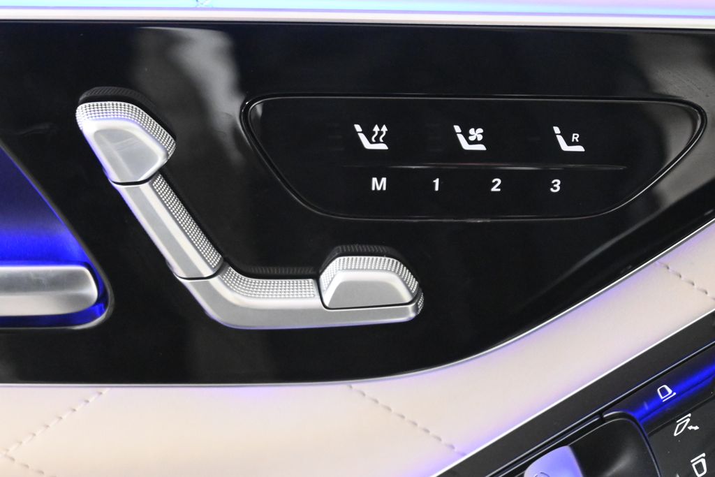 Thumbnail: 2025 Mercedes-Benz S-Class - 25