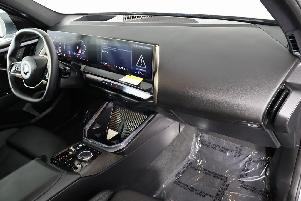 Thumbnail: 2025 BMW X3 - 15