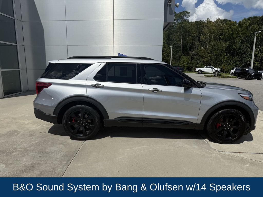 2023 Ford Explorer ST