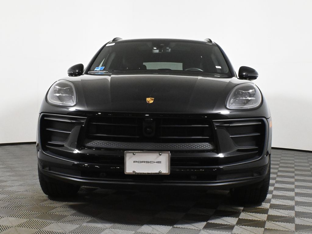 Thumbnail: 2024 Porsche Macan - 10