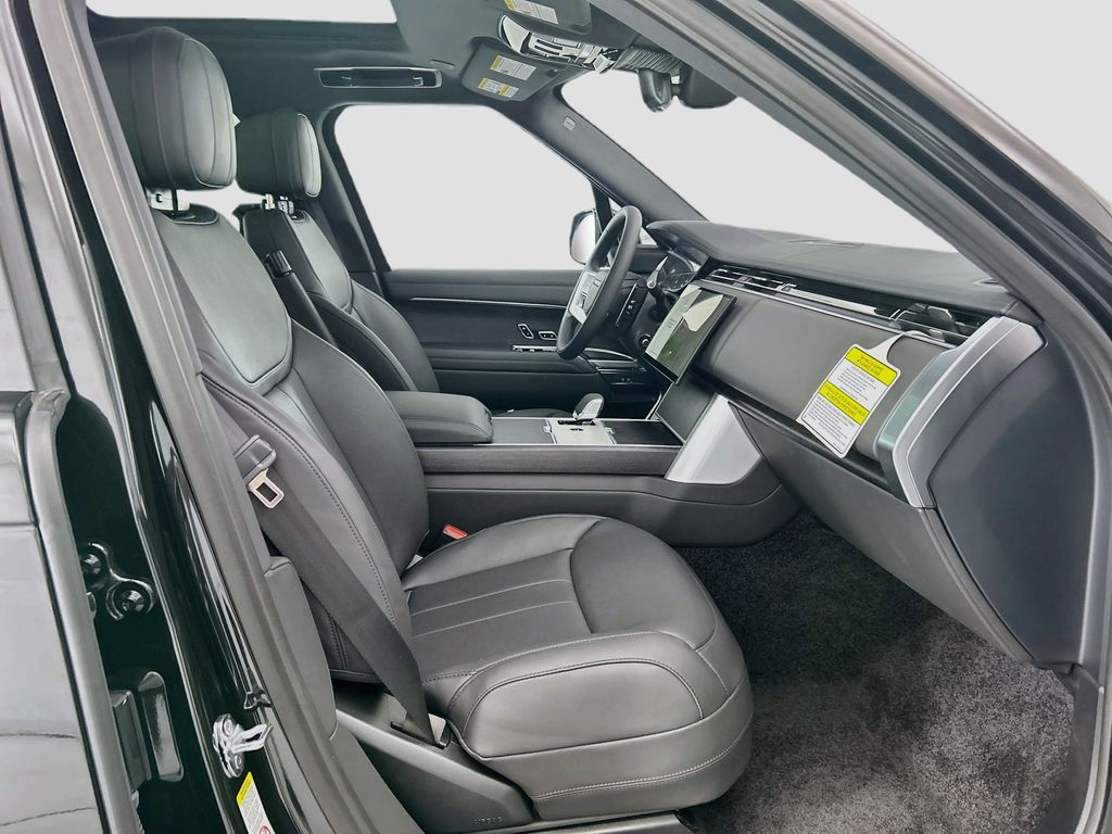 Thumbnail: 2026 Land Rover Range Rover - 19
