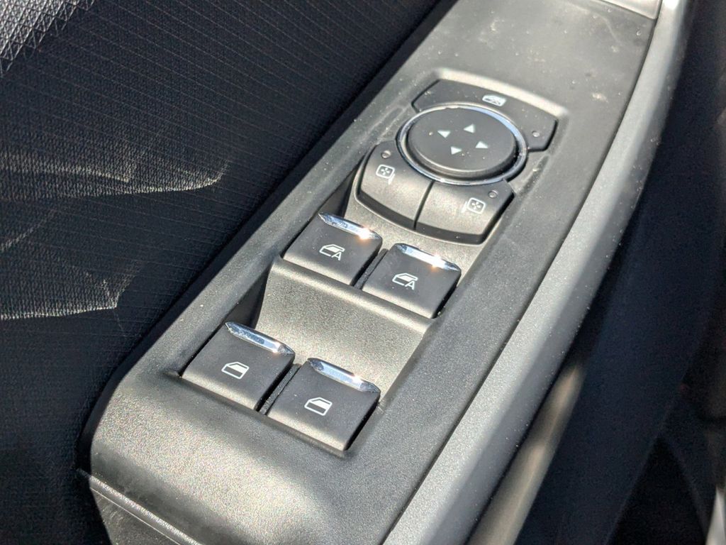 2024 Ford F-150 Lightning Pro