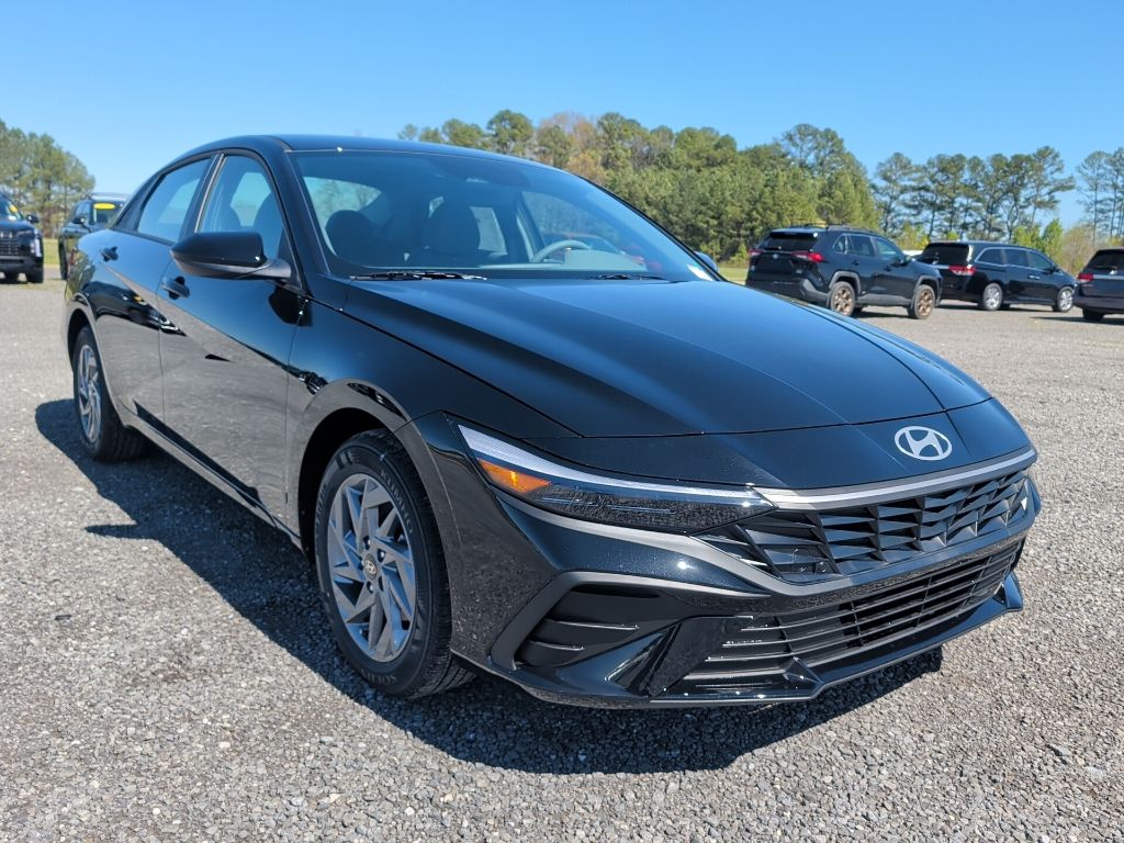 2026 Hyundai Elantra Hybrid