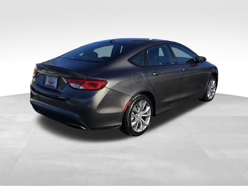 Thumbnail: 2015 Chrysler 200 - 5