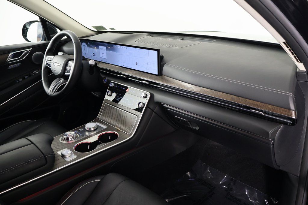 Thumbnail: 2025 Genesis GV80 - 9