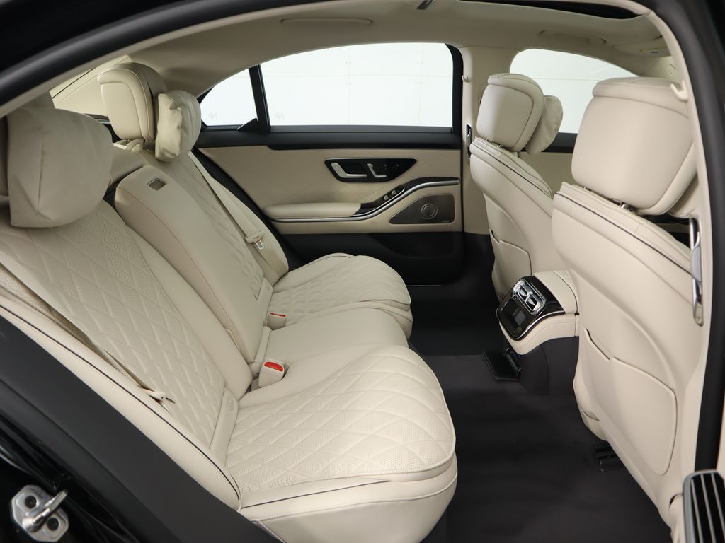 2025 Mercedes-Benz S-Class S 580 24