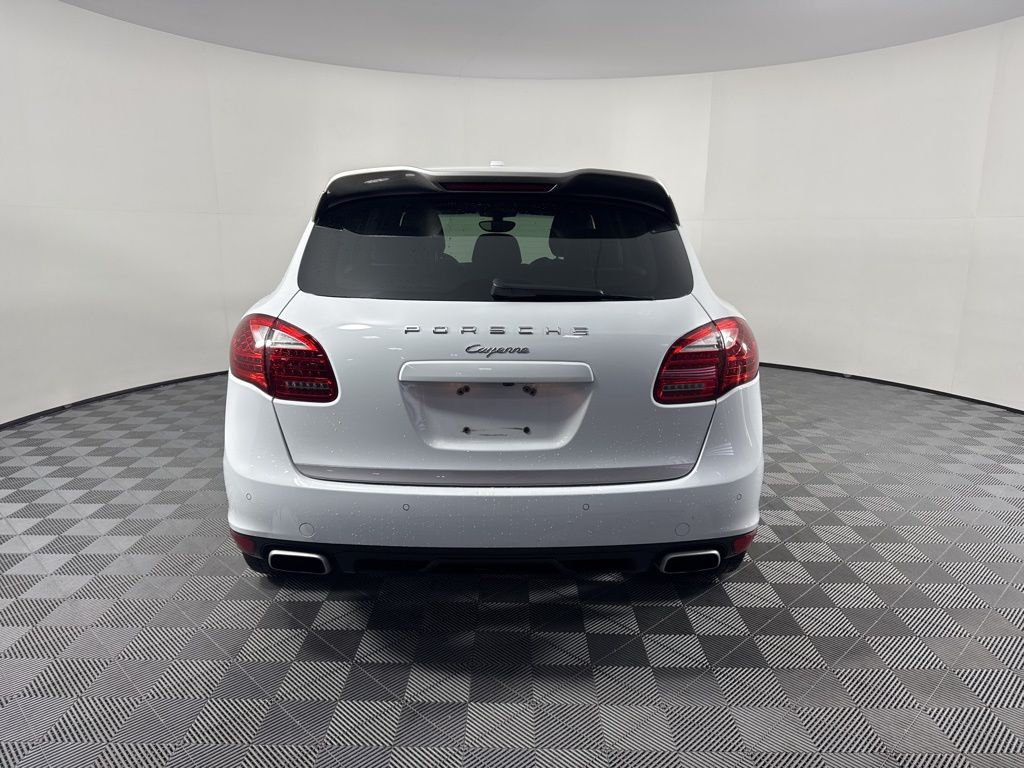 2014 Porsche Cayenne Base 6