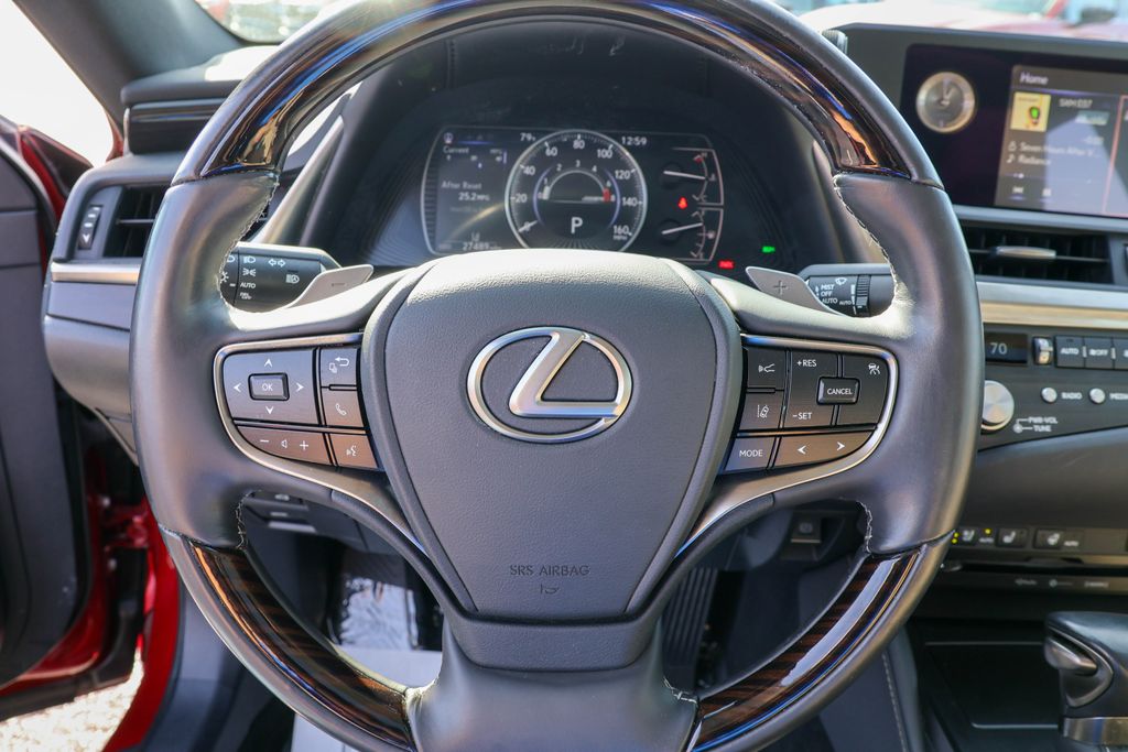 2021 Lexus ES 250 18