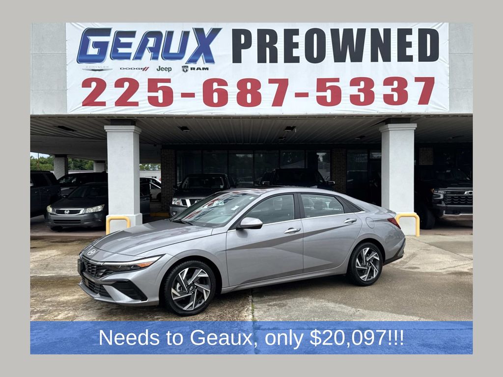 Fluid Metal 2025 Hyundai Elantra Sedan Front-Wheel Drive Continuously Variable Transmission
