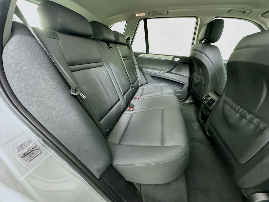 Thumbnail: 2013 BMW X5 - 25