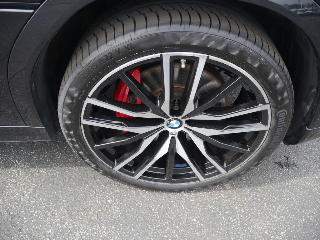 Thumbnail: 2023 BMW X6 - 15