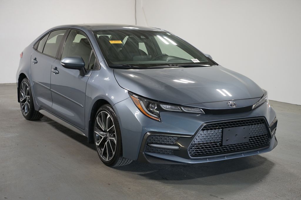 Thumbnail: 2022 Toyota Corolla - 3