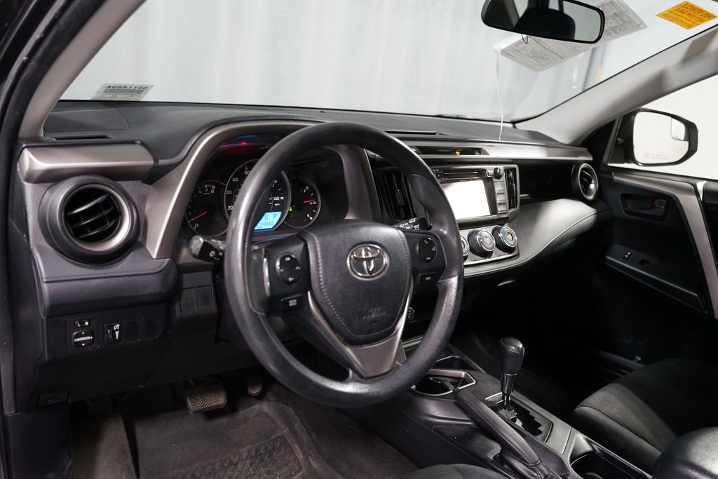 Thumbnail: 2016 Toyota RAV4 - 7