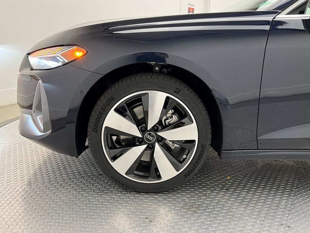 Thumbnail: 2025 Audi A5 - 10