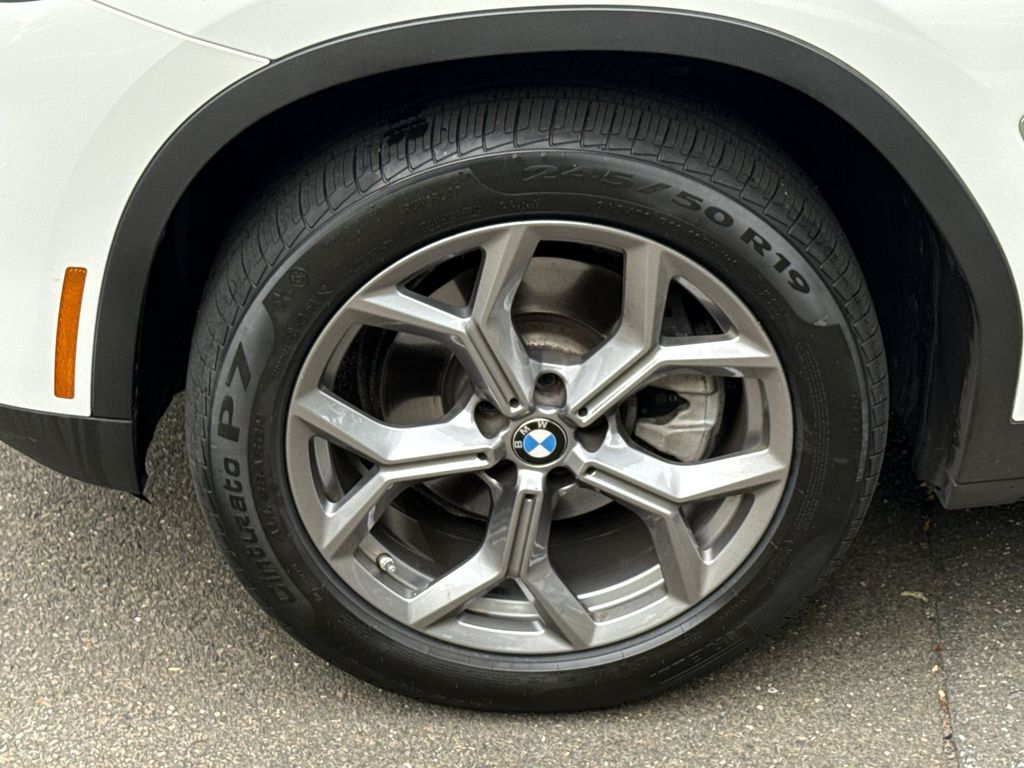 Thumbnail: 2023 BMW X3 - 10