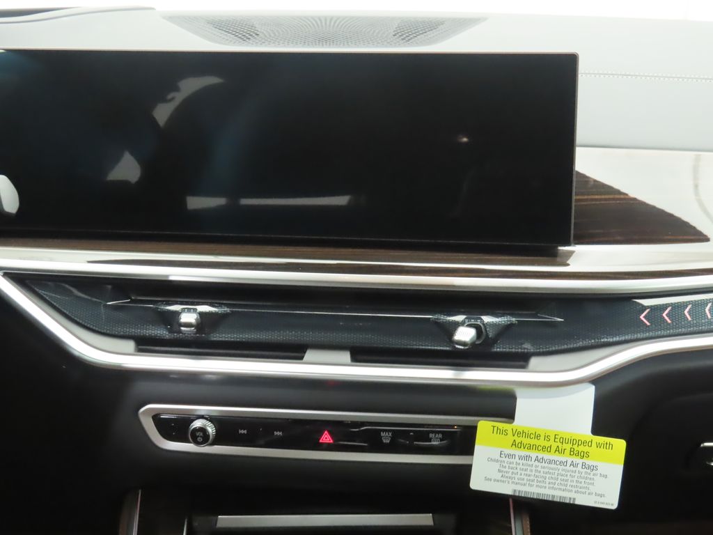 Thumbnail: 2026 BMW X5 - 14