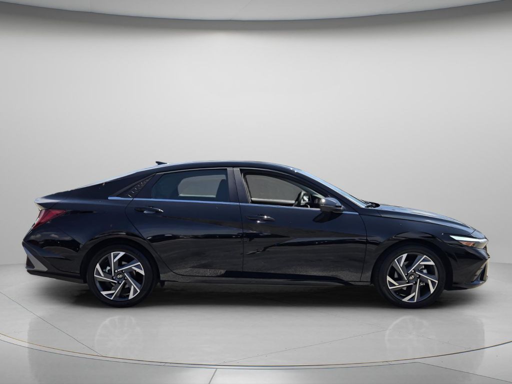 2024 Hyundai Elantra - $22,499