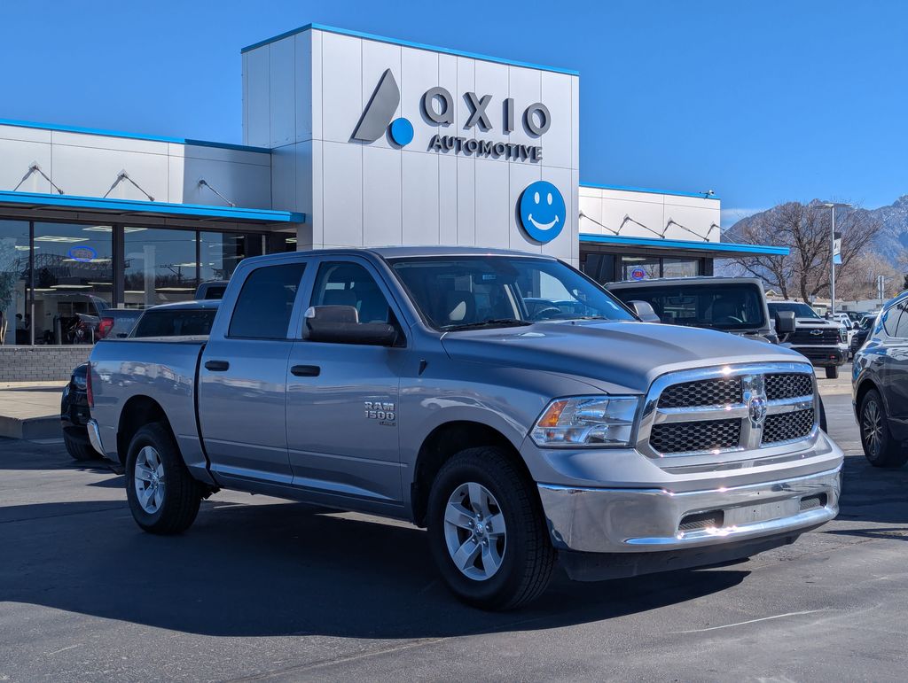2023 RAM 1500 Classic SLT Crew Cab 4WD