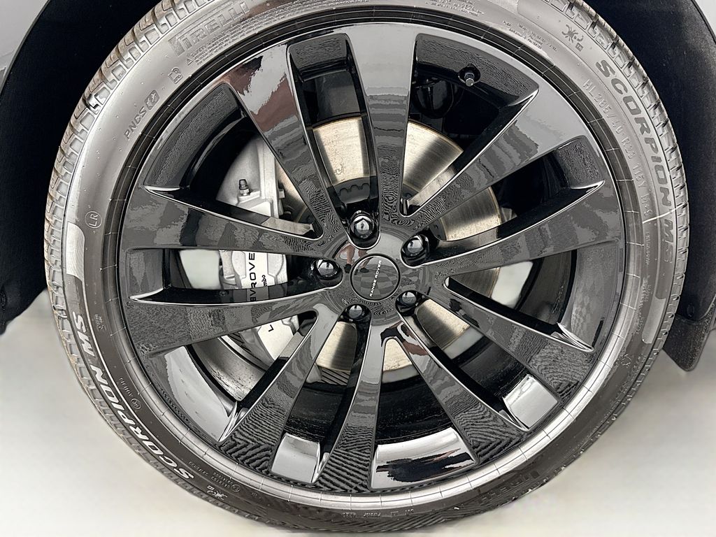 Thumbnail: 2026 Land Rover Range Rover Sport - 31