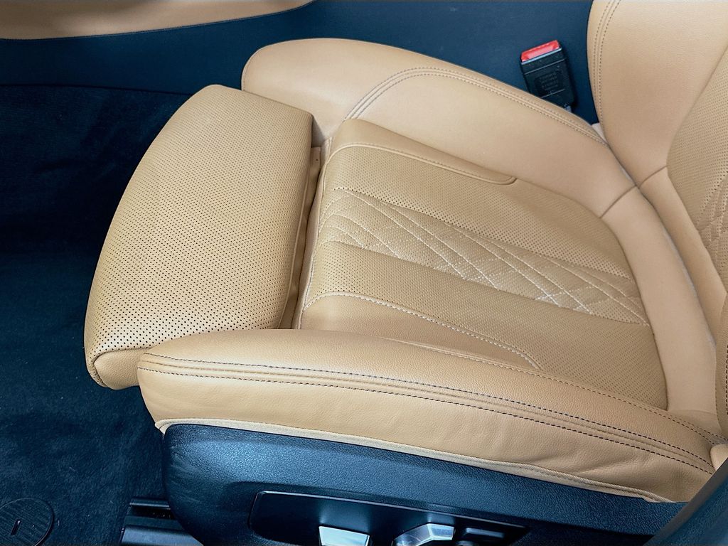 Thumbnail: 2023 BMW 5 Series - 20