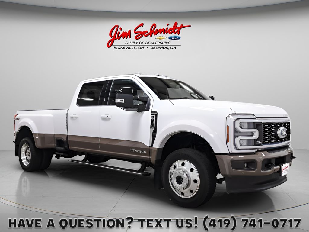 Oxford White 2026 Ford F-450 Super Duty Pickup Truck Four-Wheel Drive Automatic