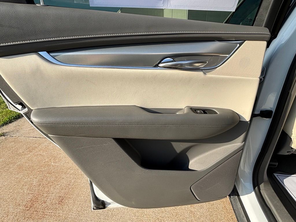 Used 2017 Cadillac XT5 SUV