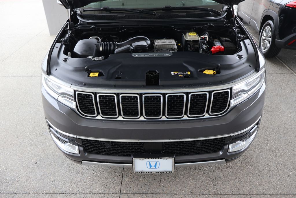 2022 Jeep Wagoneer Series III 31