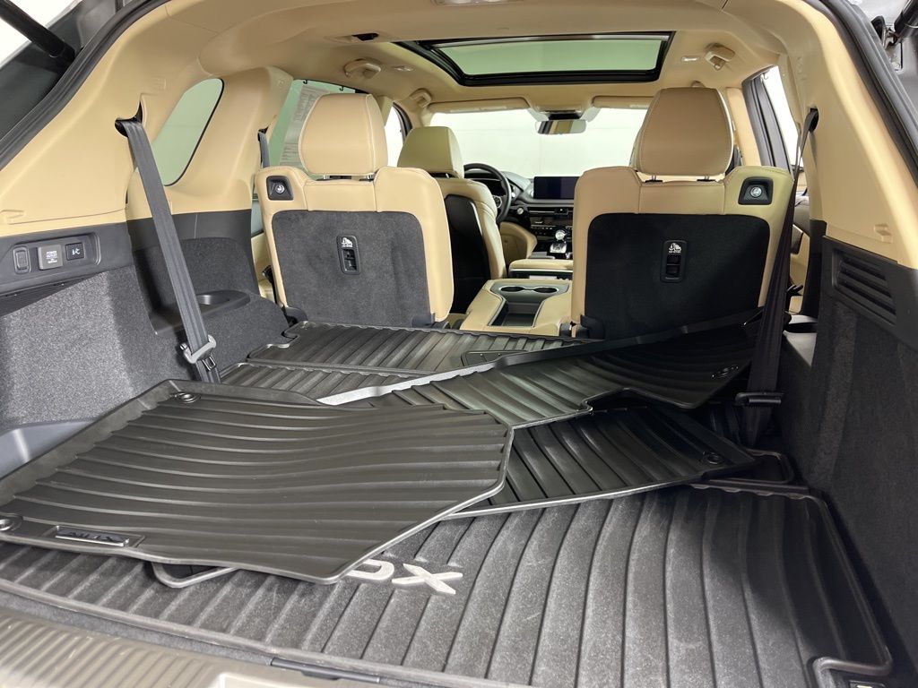 Thumbnail: 2023 Acura MDX - 10