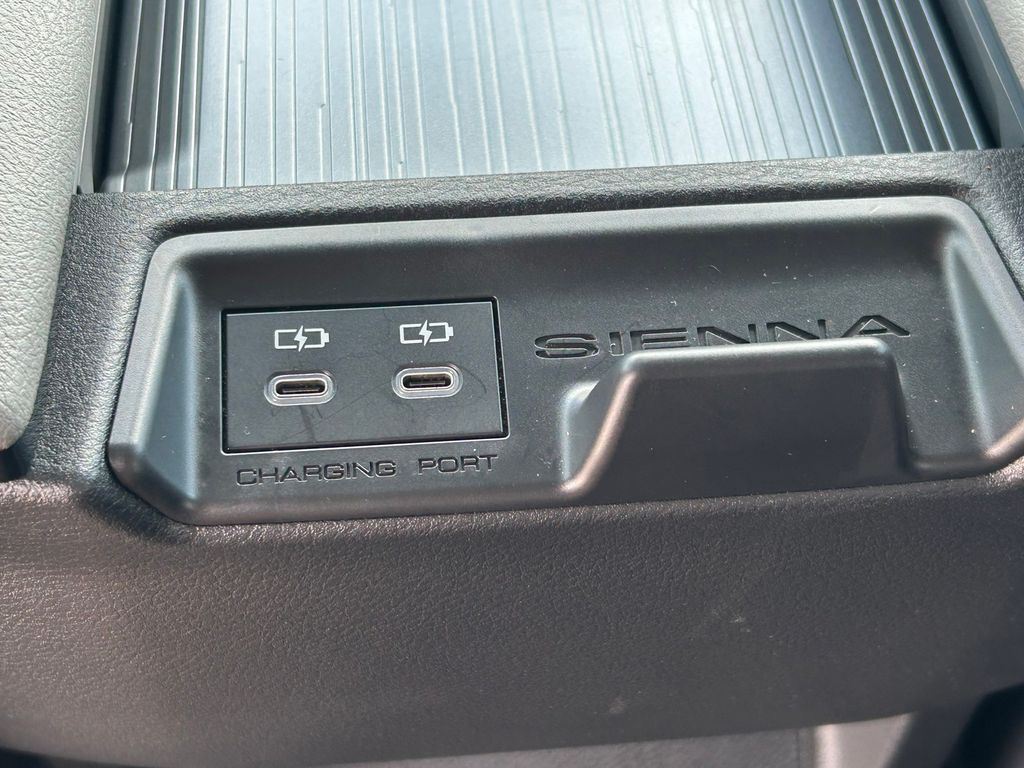 Used 2026 Toyota Sienna Van