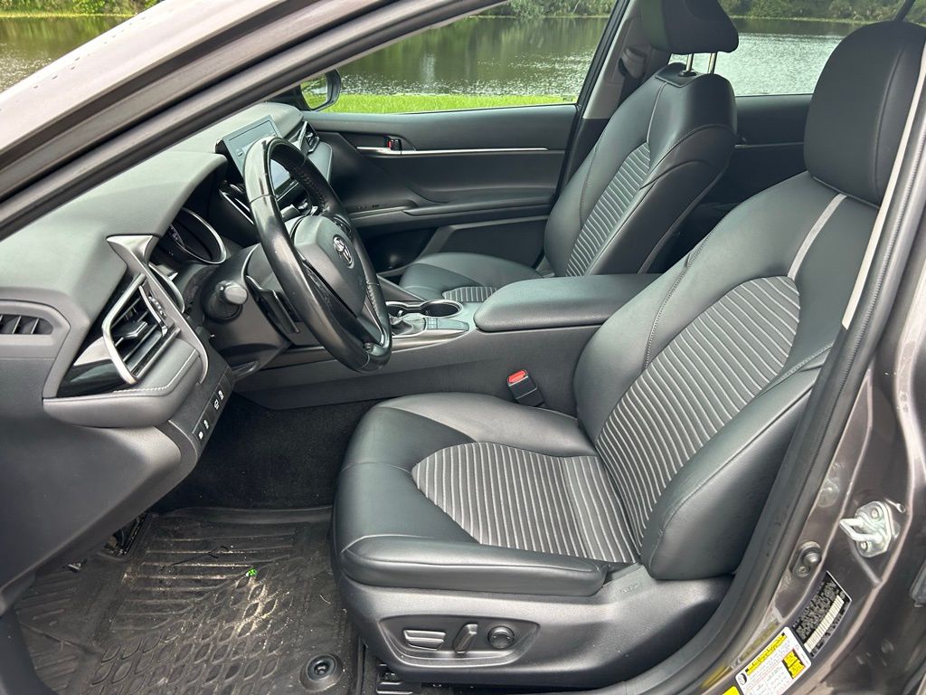 Thumbnail: 2023 Toyota Camry - 14