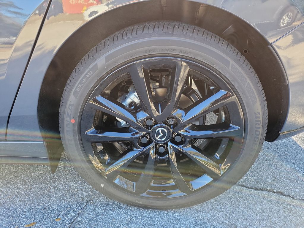 2026 Mazda Mazda3 Premium - Photo 9
