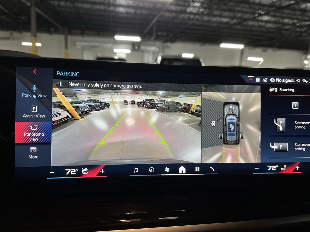 Thumbnail: 2026 BMW X7 - 17