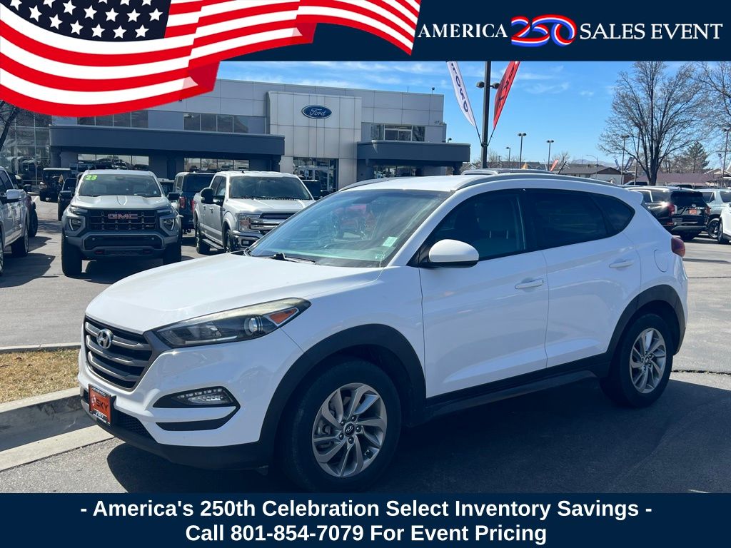 Dazzling White 2016 Hyundai Tucson SUV / Crossover Front-Wheel Drive 6-Speed Automatic Overdrive