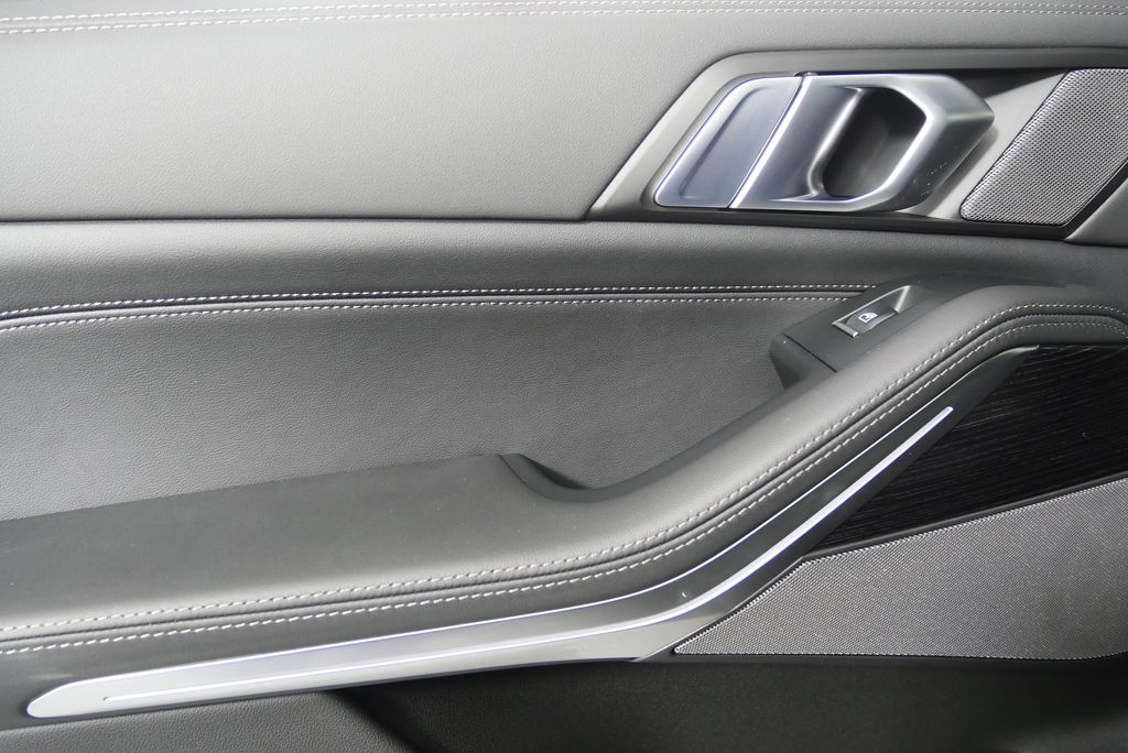 2026 BMW X5 xDrive40i 14